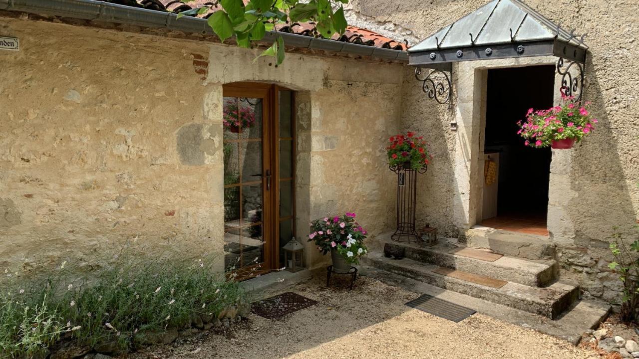 La Bastide Portoly B&B "Pruneaux" Penne-dʼAgenais Exteriör bild